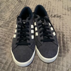 GUC Men’s Adidas Size 9.5 Navy